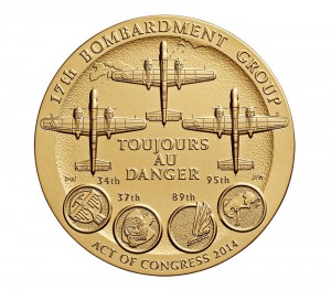 The Doolittle Tokyo Raiders bronze medal commemorates the first offensive attack on Japanese soil during the Second World War following the Japanese attack on Pearl Harbor. The efforts of these 80 brave U.S. airmen changed the war’s trajectory towards an Allied victory.